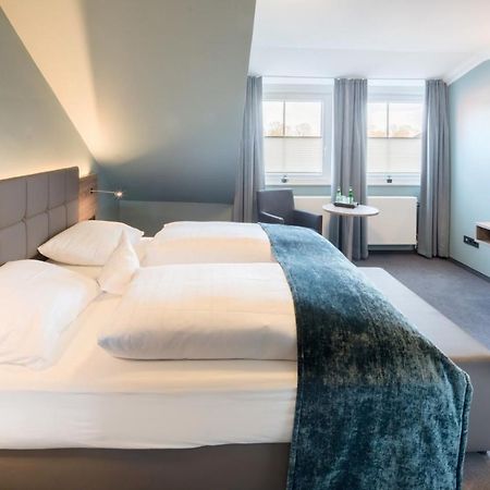 Hotel Zur Post - Economy Rooms Garrel Екстер'єр фото