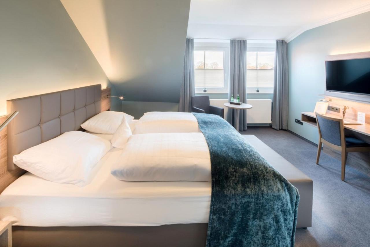 Hotel Zur Post - Economy Rooms Garrel Екстер'єр фото