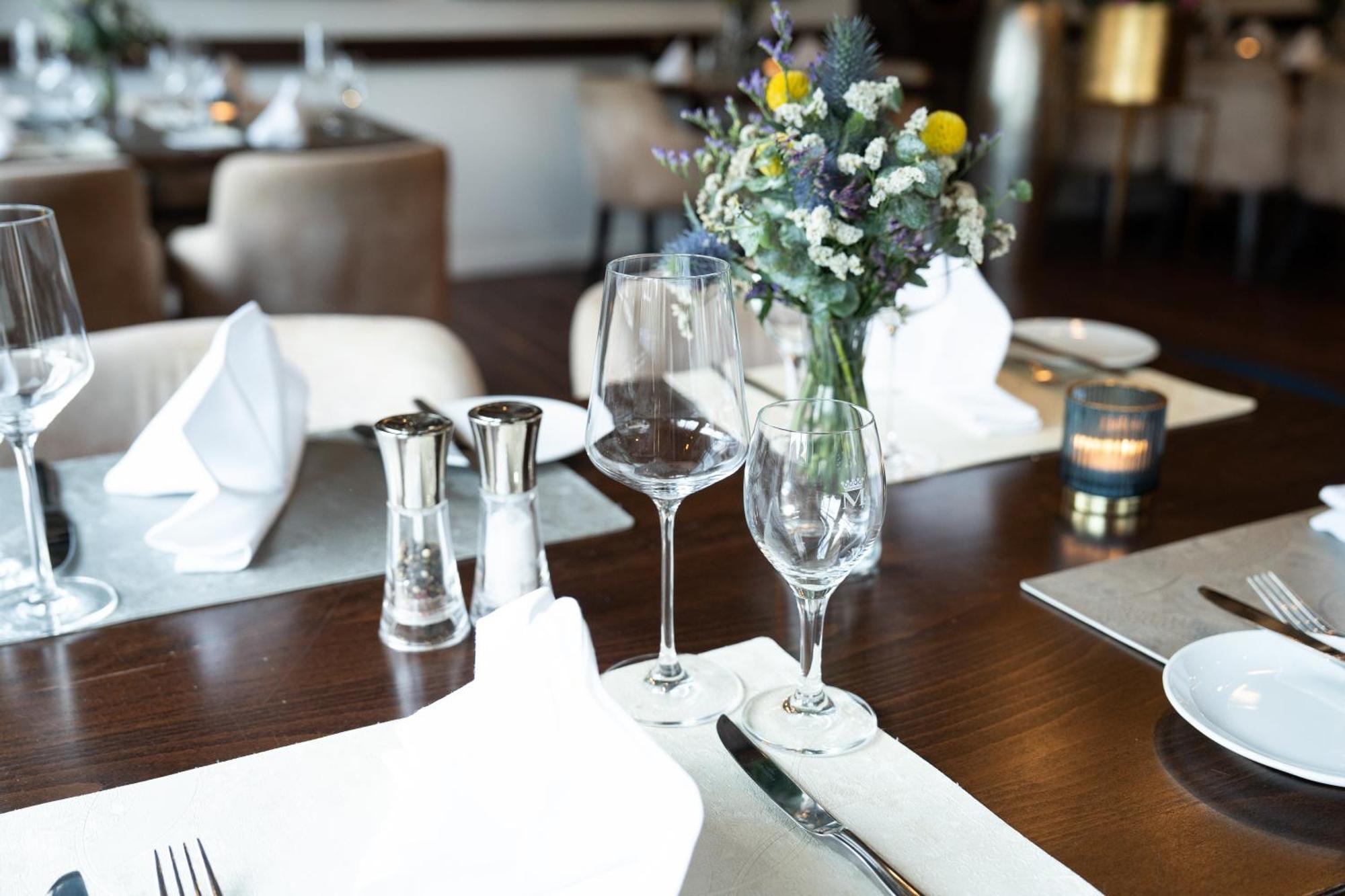 Hotel Zur Post - Economy Rooms Garrel Екстер'єр фото